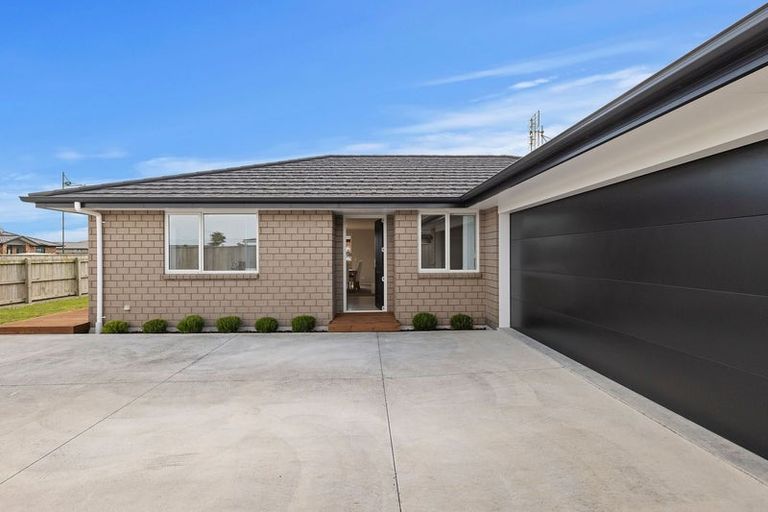 Photo of property in 1 Reremoana Close, Hawera, 4610