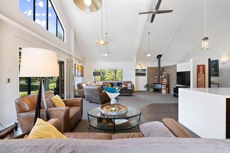 Photo of property in 29 Glen Mohr, Acacia Bay, Taupo, 3385