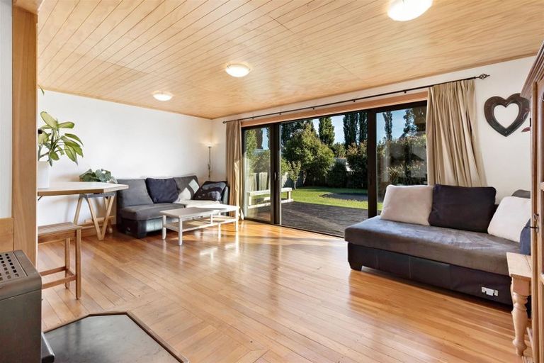 Photo of property in 12 Kingan Road, Luggate, Cromwell, 9383