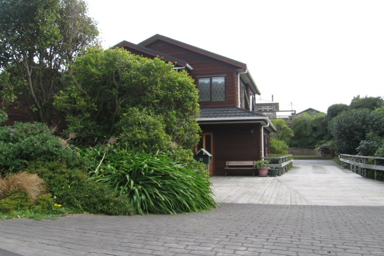 Photo of property in 59 Helston Road, Paparangi, Wellington, 6037