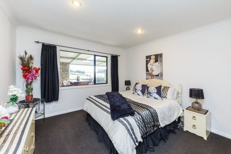 Photo of property in 289b Tutaki Road, Kelvin Grove, Palmerston North, 4470