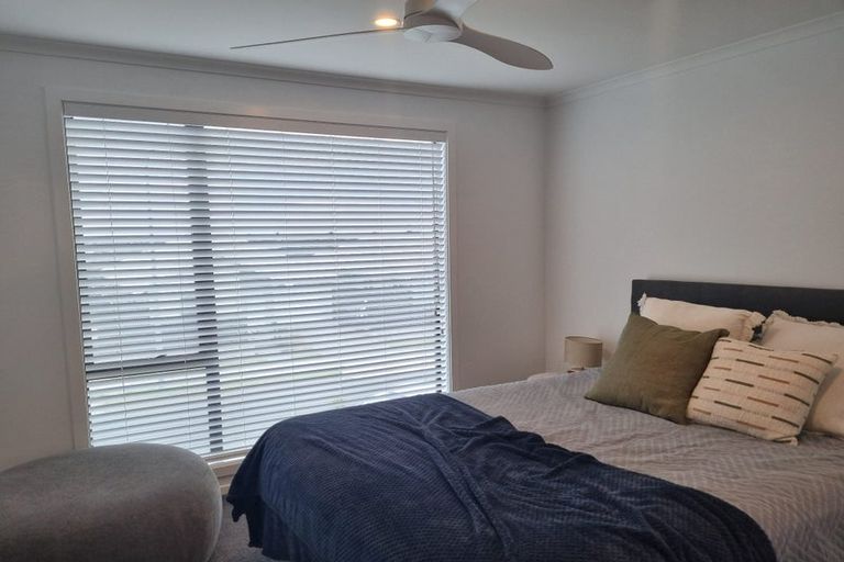 Photo of property in 5 Atutahi Lane, Papamoa Beach, Papamoa, 3118