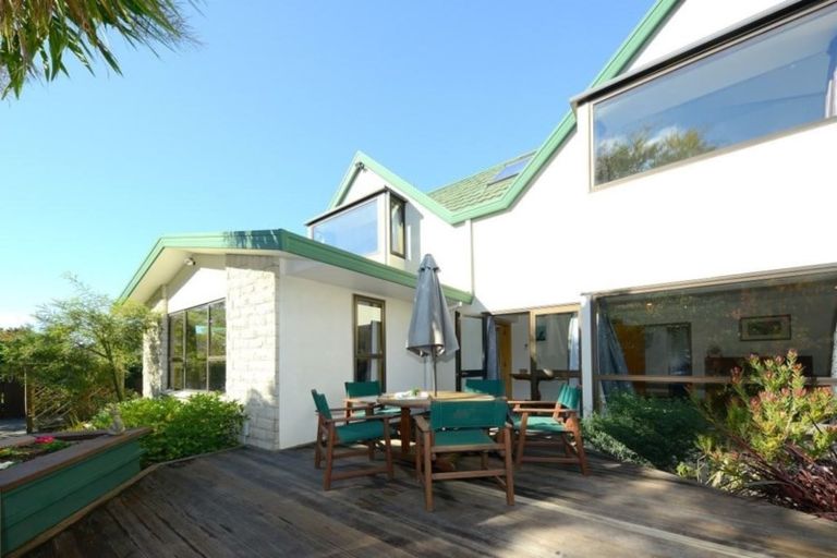 Photo of property in 17 Parr Place, Ilam, Christchurch, 8041