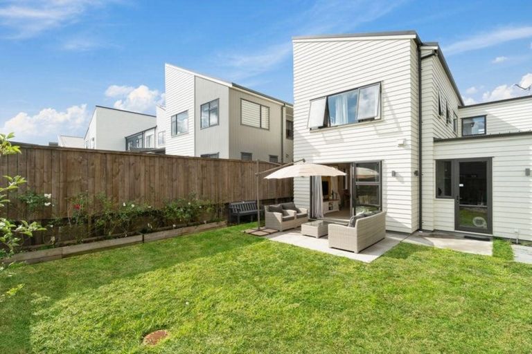 Photo of property in 4 Tuatua Road, Hobsonville, Auckland, 0616