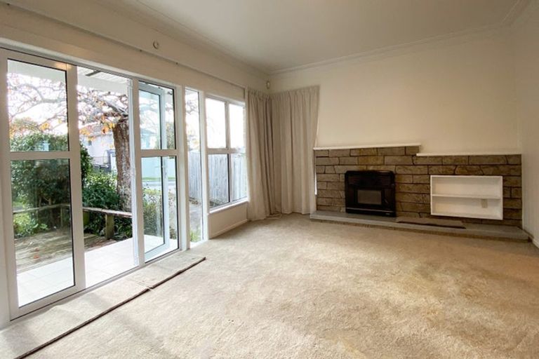 Photo of property in 23 Andrew Road, Howick, Auckland, 2010