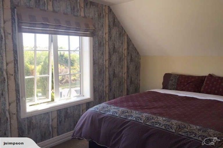 Photo of property in 7 Brookford Place, Westmorland, Christchurch, 8025