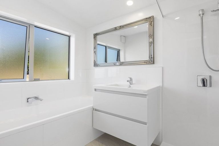 Photo of property in 42 Crosby Street, Mornington, Dunedin, 9011