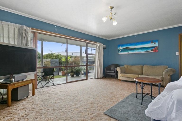 Photo of property in 58 Shakespeare Street, Leamington, Cambridge, 3432