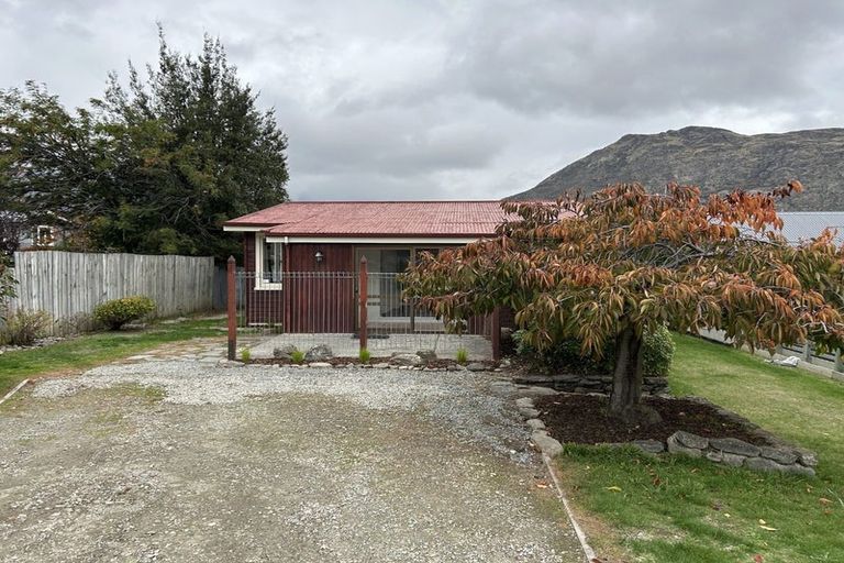 Photo of property in 4 Birse Street, Frankton, Queenstown, 9300
