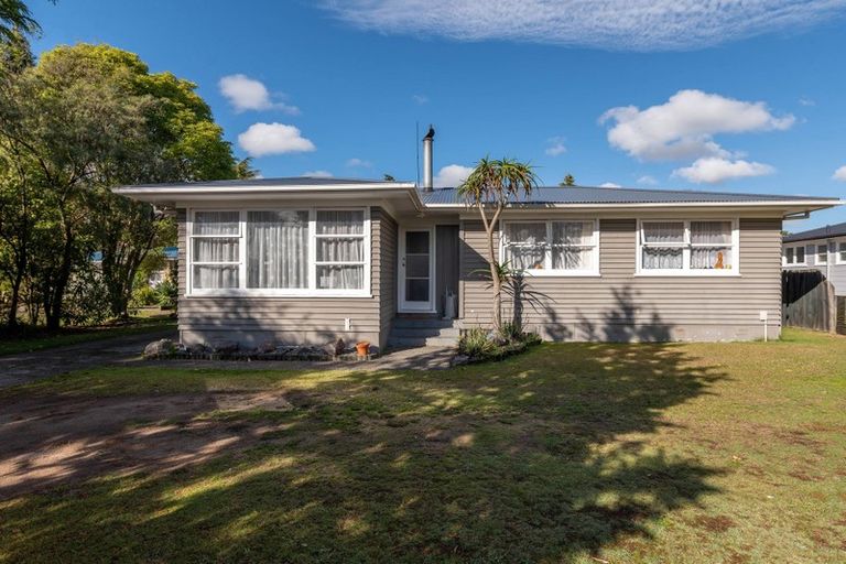 Photo of property in 3 Ensor Place, Fenton Park, Rotorua, 3010