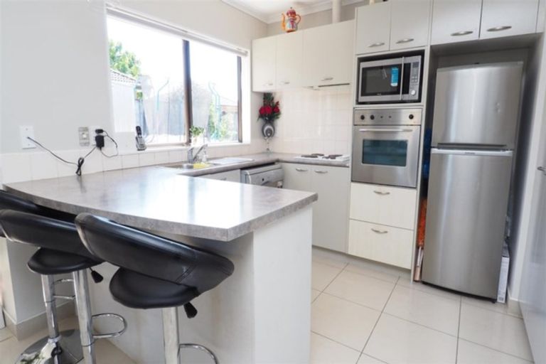 Photo of property in 307 Mahia Road, Weymouth, Auckland, 2103