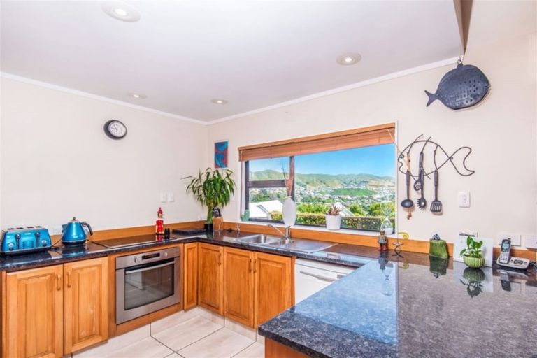 Photo of property in 3 Ronald Woolf Place, Churton Park, Wellington, 6037