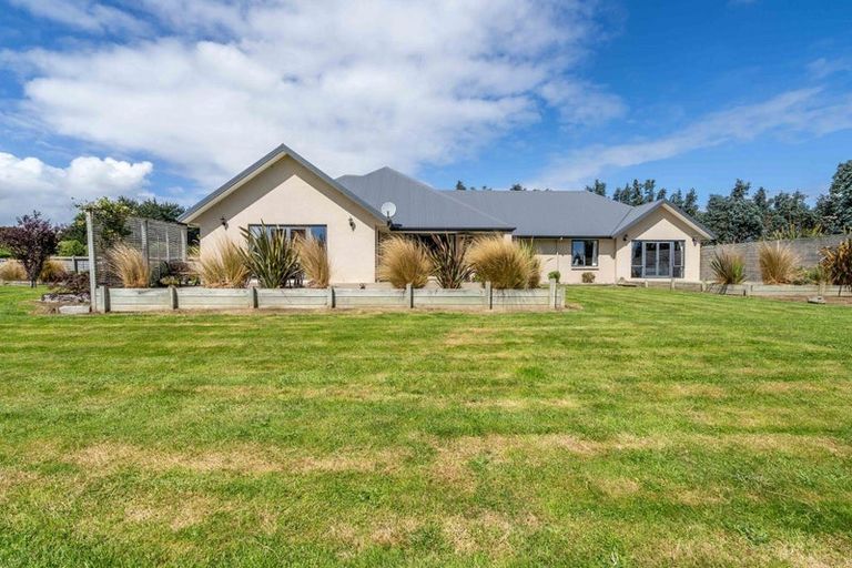 Photo of property in 121 Mason Road, Seaward Bush, Invercargill, 9871