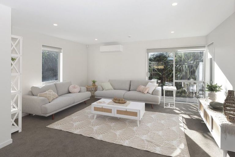 Photo of property in 25 Kakapo Lane, Redwood, Christchurch, 8051