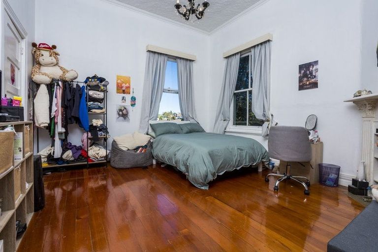 Photo of property in 178 Hinemoa Street, Birkenhead, Auckland, 0626