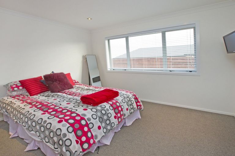 Photo of property in 105 Cashmere Drive, Fitzherbert, Palmerston North, 4410