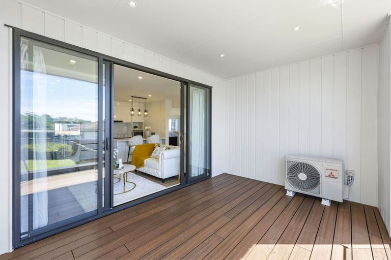 Photo of property in 24c Tomintoul Place, Highland Park, Auckland, 2010