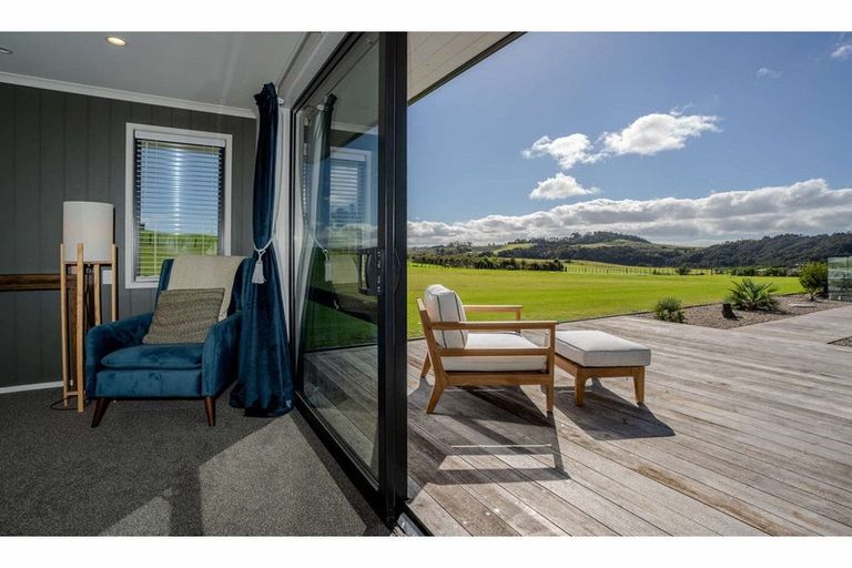 Photo of property in 1 Fernbird Grove, Kerikeri, 0294