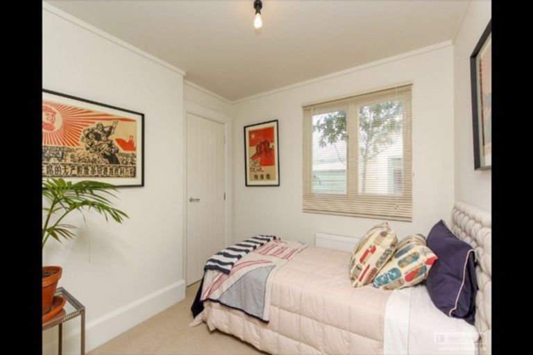 Photo of property in 21 Watson Street, Strandon, New Plymouth, 4312