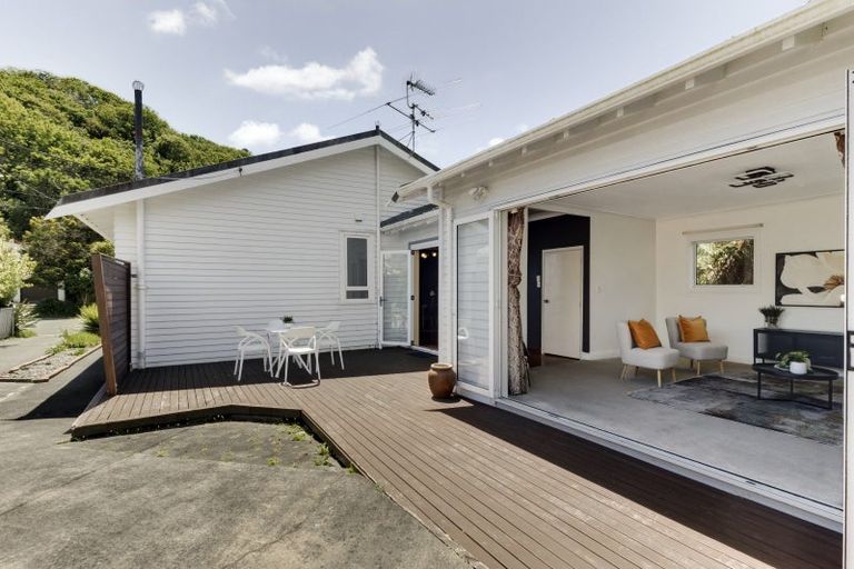 Photo of property in 17 Ranelagh Street, Karori, Wellington, 6012