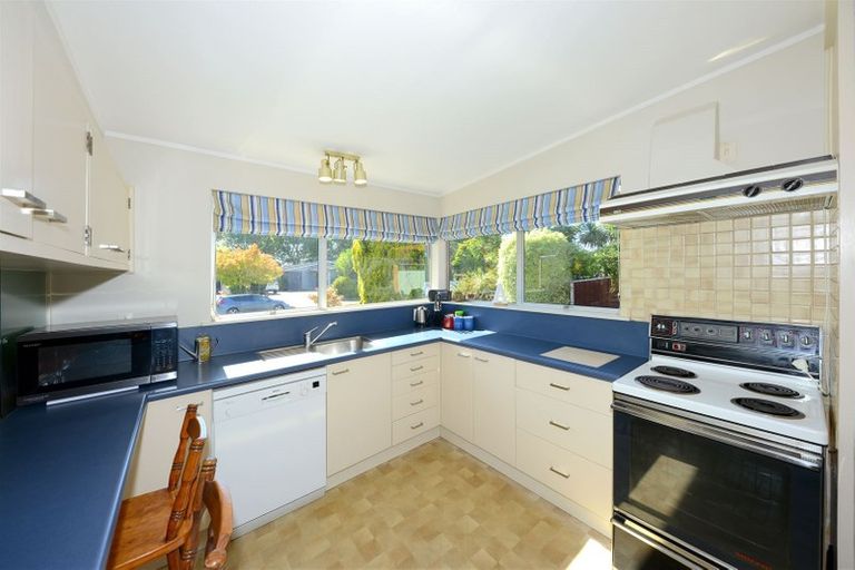 Photo of property in 15 Guinness Crescent, Ilam, Christchurch, 8041