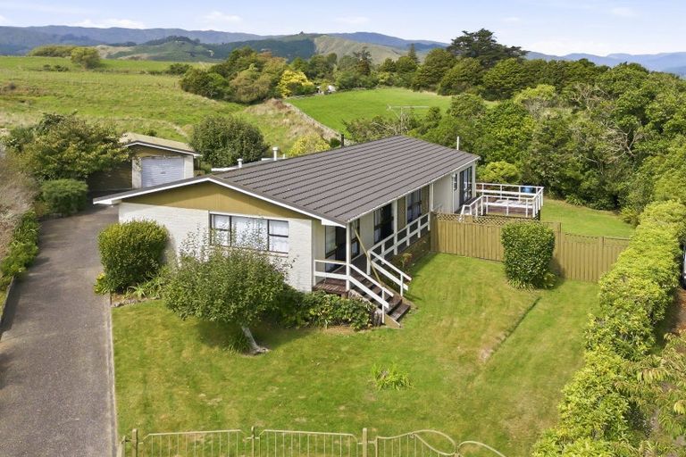 Photo of property in 27 Brandon Street, Otaki, 5512