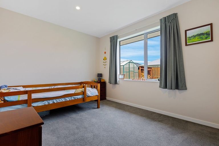 Photo of property in 8 Awarua Road, Pegasus, 7612