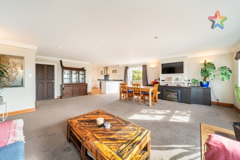 Photo of property in 94 Normandale Road, Normandale, Lower Hutt, 5010