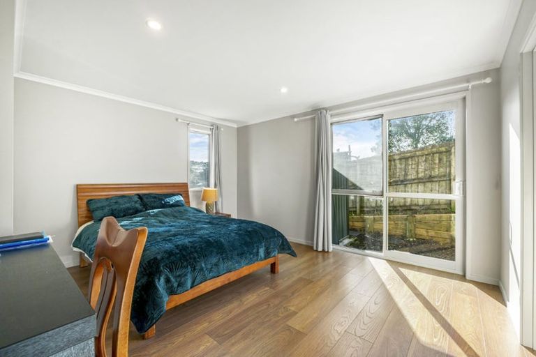 Photo of property in 59 Tamahere Drive, Glenfield, Auckland, 0629