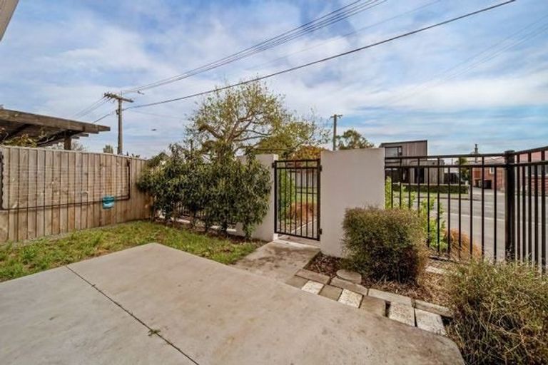 Photo of property in 1/24 Heywood Terrace, Richmond, Christchurch, 8013