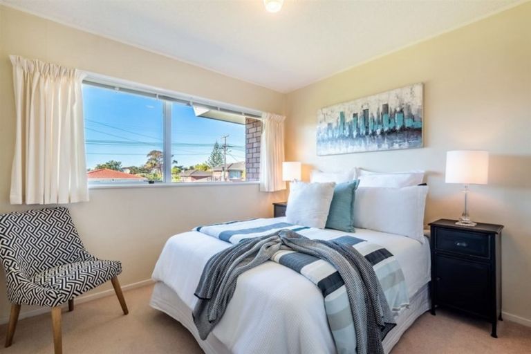 Photo of property in 1/3a Gordon Avenue, Forrest Hill, Auckland, 0620