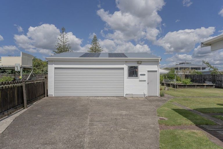Photo of property in 98 Catherine Crescent, Whitianga, 3510
