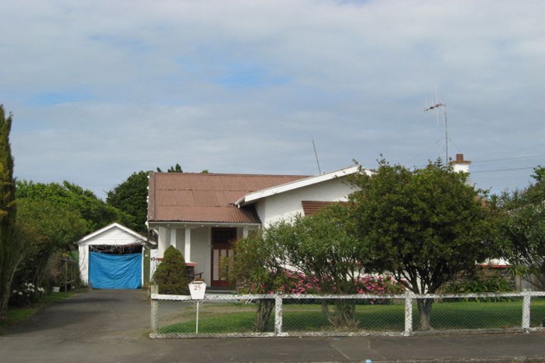 Photo of property in 20 York Street, Gonville, Whanganui, 4501