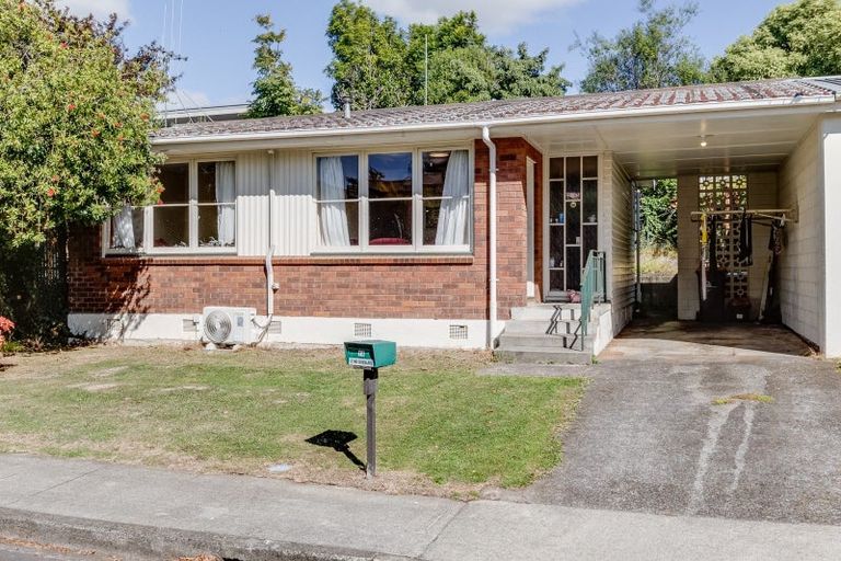 Photo of property in 1a Kensington Mews, Hokowhitu, Palmerston North, 4410