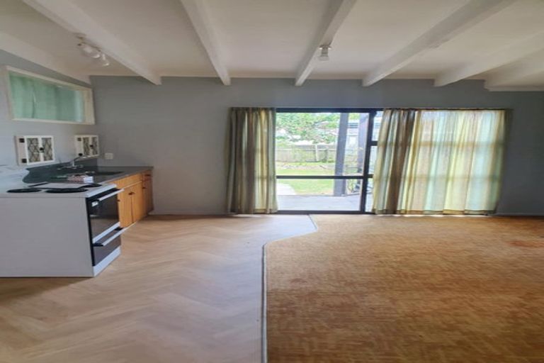 Photo of property in 129 Cambridge Street, Levin, 5510