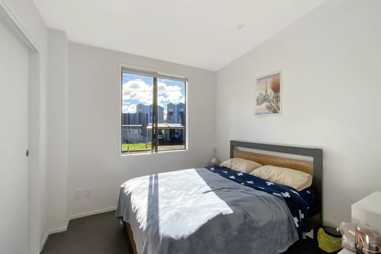 Photo of property in 29b Wharf Road, Te Atatu Peninsula, Auckland, 0610