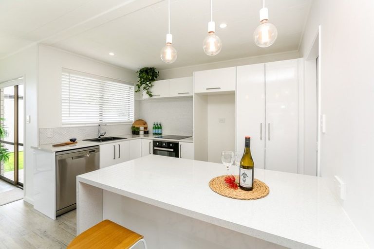 Photo of property in 4/13 Norman Street, Lower Vogeltown, New Plymouth, 4310