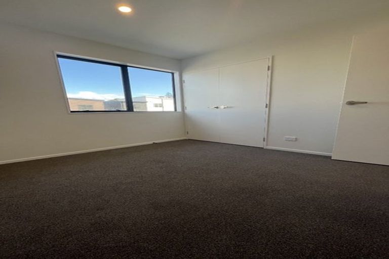 Photo of property in 17 Jabuka Street, Glen Eden, Auckland, 0602