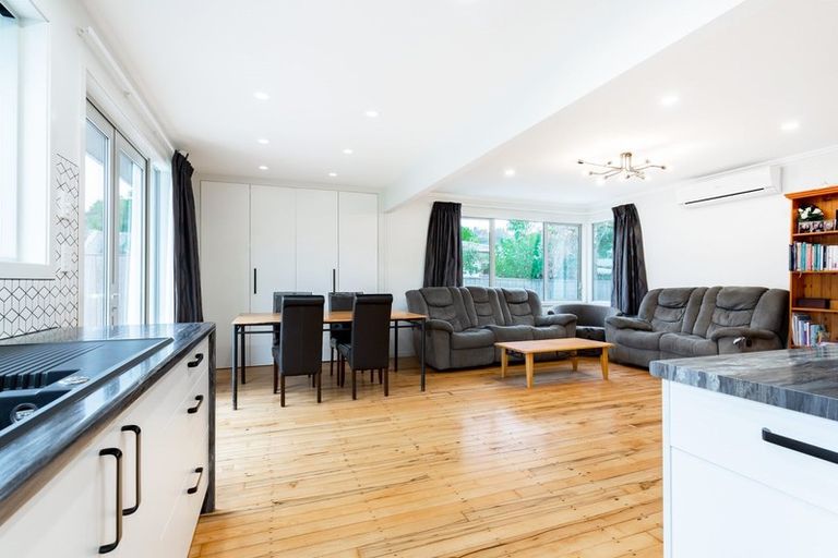 Photo of property in 4 Ponderosa Grove, Maoribank, Upper Hutt, 5018