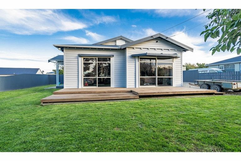 Photo of property in 74 Dalry Street, Wallacetown, 9816