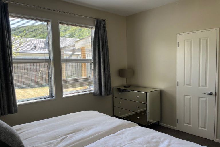 Photo of property in 1 Fletcher Way, Arrowtown, 9302