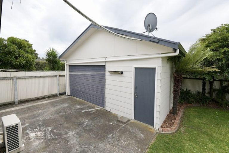 Photo of property in 43 College Street, Awapuni, Palmerston North, 4412