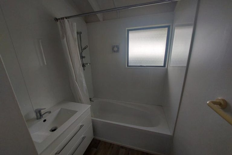 Photo of property in 8a Logan Place, Te Kamo, Whangarei, 0112