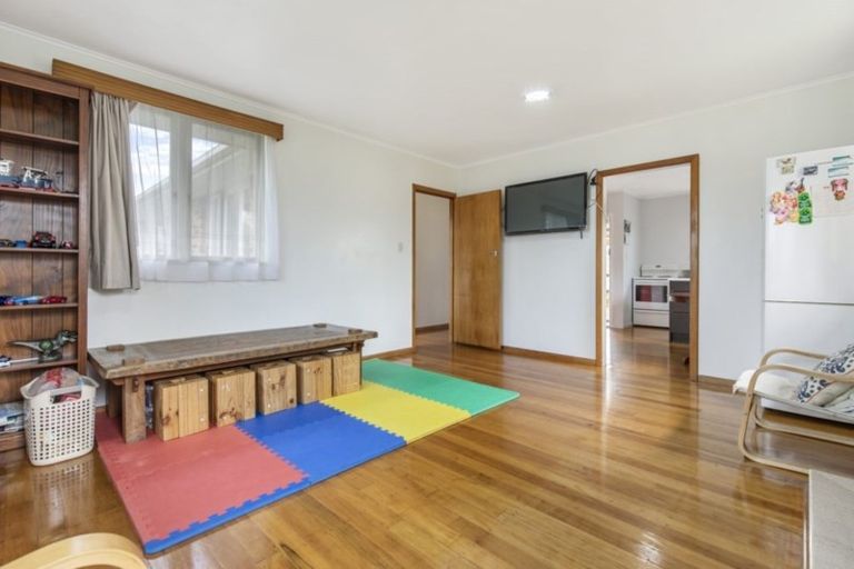 Photo of property in 4 Viola Place, Papakura, 2110
