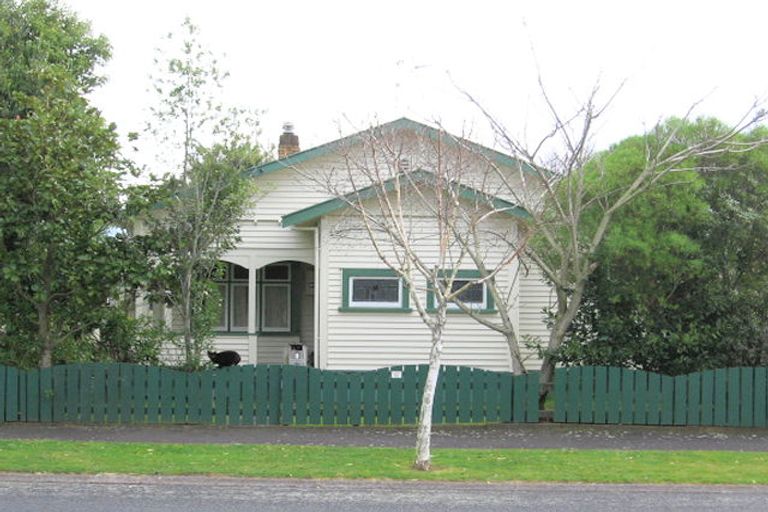 Photo of property in 3 Taniwha Street, Frankton, Hamilton, 3204