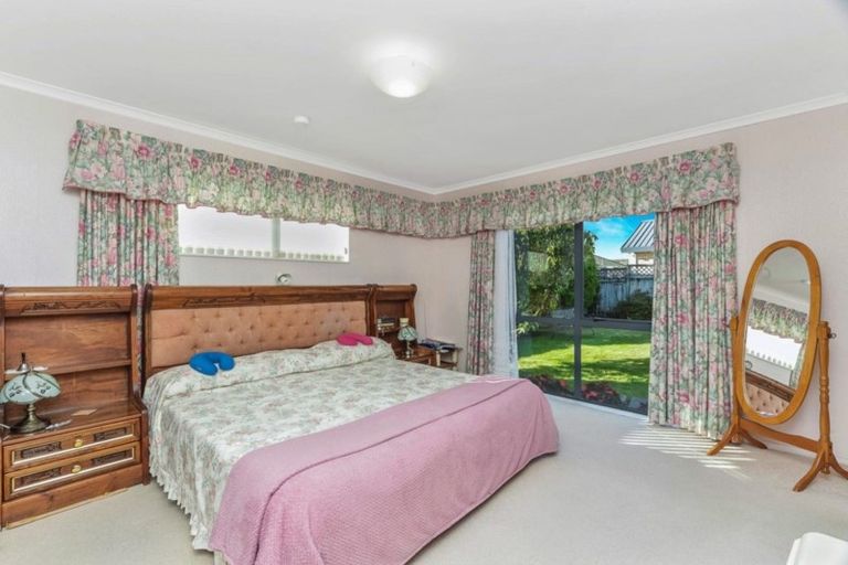 Photo of property in 25 Northmeadow Drive, Rototuna, Hamilton, 3210