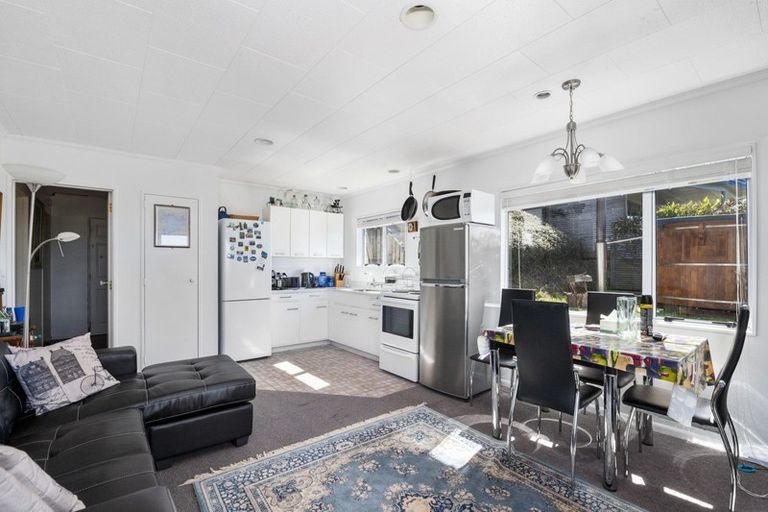 Photo of property in 13 Herea Avenue, Motuoapa, 3382