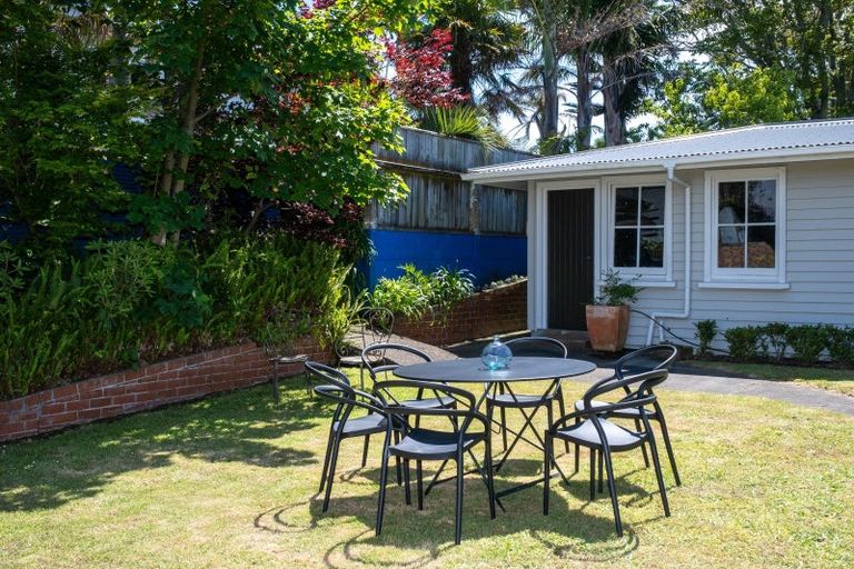 Photo of property in 44 Lighthouse Road, Bluff Hill, Napier, 4110