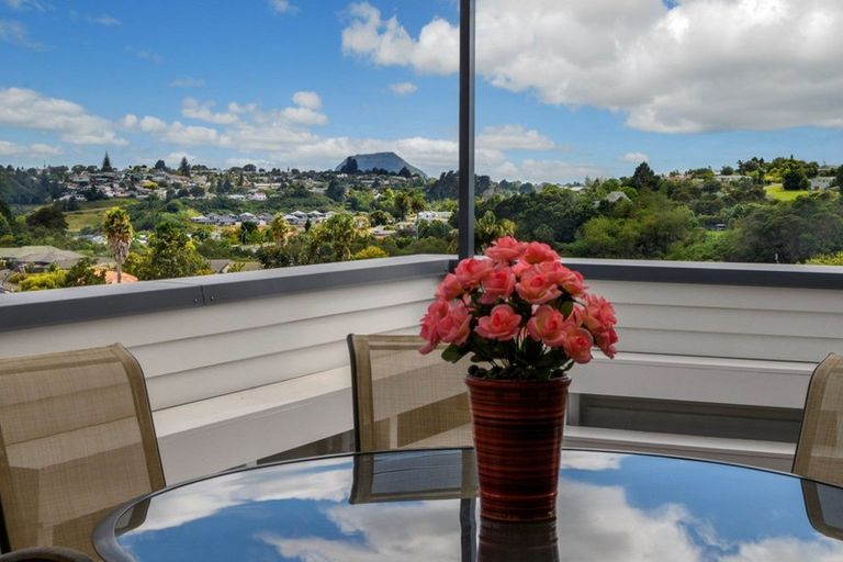 Photo of property in 16 Sterling Gate Drive, Bethlehem, Tauranga, 3110