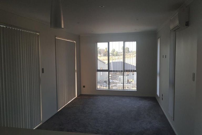 Photo of property in 1 Ambedkar Way, Pukekohe, 2120